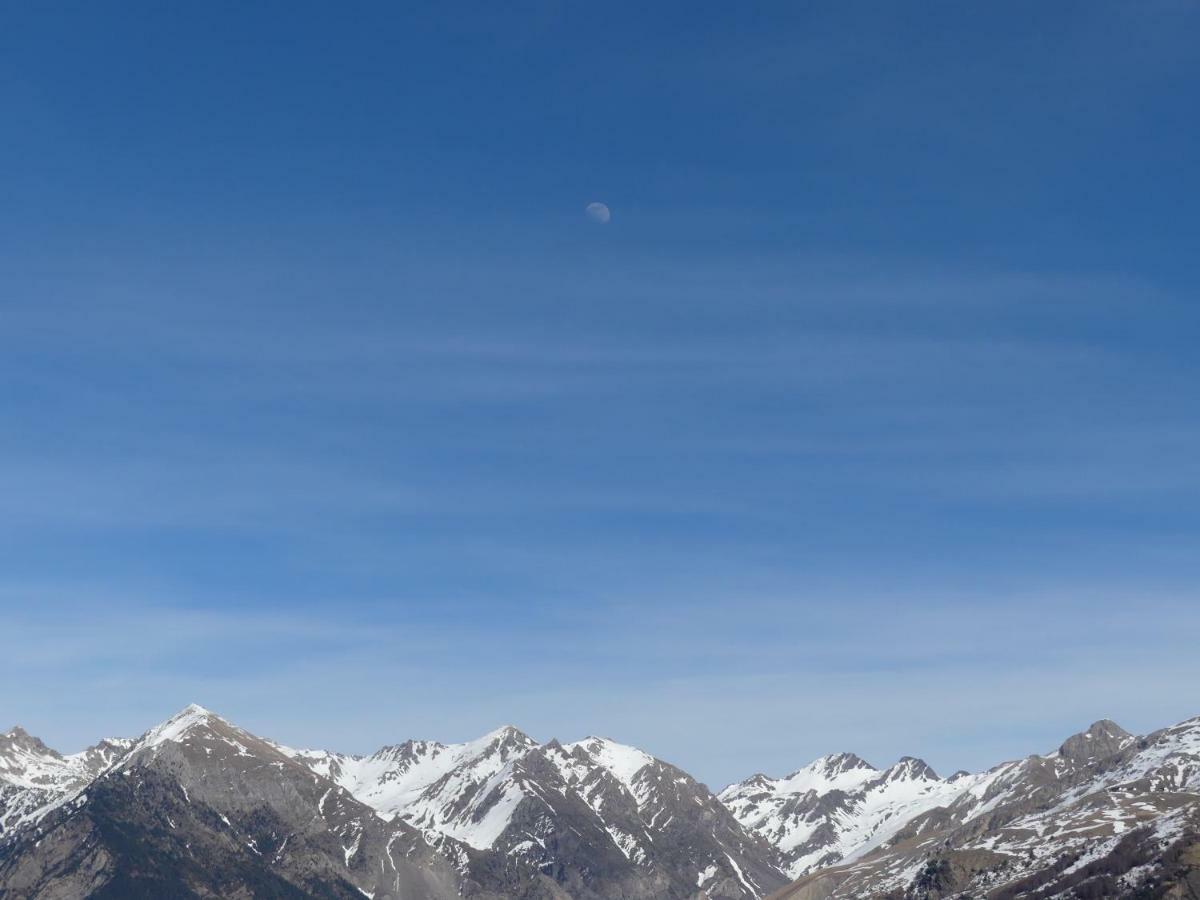 Apartamento Pirineo Aragones Latas ภายนอก รูปภาพ